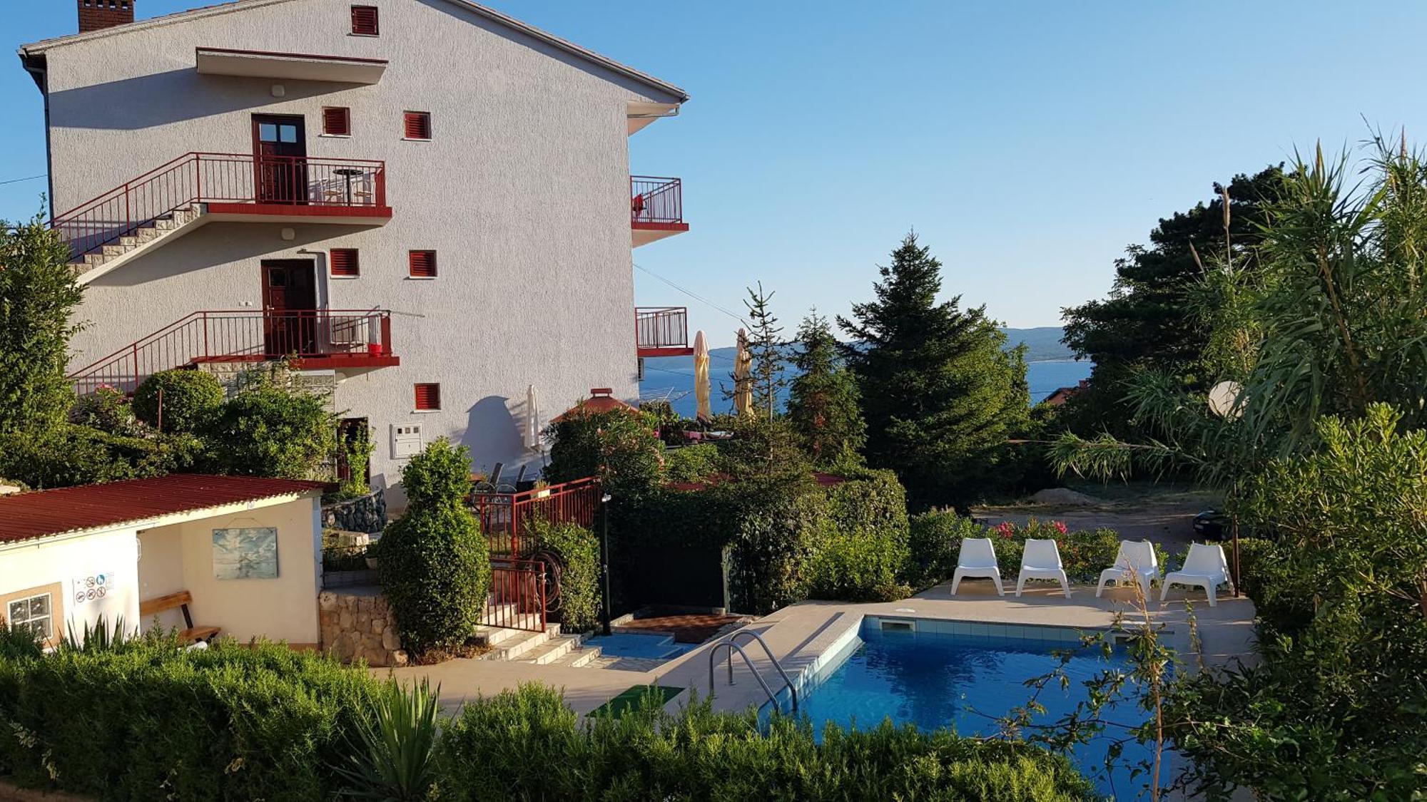 Apartment Katica2 *